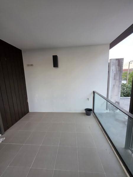 Mantana Lake Watcharapol, Bangkok, Sukhaphiban 5 Road, O-Ngoen, Sai Mai, Bangkok, 4 Bedrooms, 250 sqm, Single Detached House For Sale, by พลอยปภัส เจียมธนศักดิ์, 500521905 - DDproperty.com