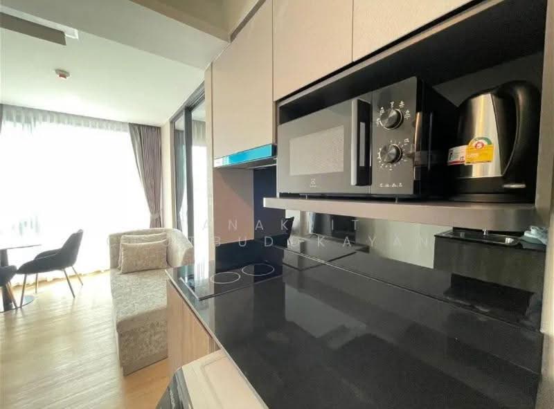 Lloyd Soonvijai-Thonglor, Bangkok, Soi Phetchaburi 47, Phetchaburi Road, Bang Kapi, Huai Khwang, Bangkok, 1 Bedroom, 28 sqm, Condo For Rent, by Tanakrit Chotbuddkayan, 500521981 - DDproperty.com