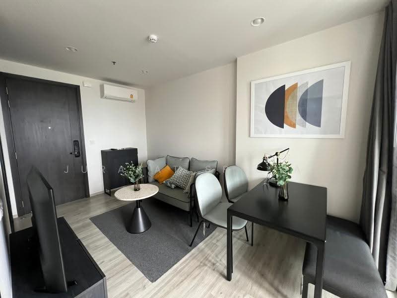 XT Huaikhwang, Bangkok, 244 Ratchadaphisek Road, Huai Khwang, Bangkok, 1 Bedroom, 35 sqm, Condo For Rent, by Jurarat Srichat, 500522002 - DDproperty.com