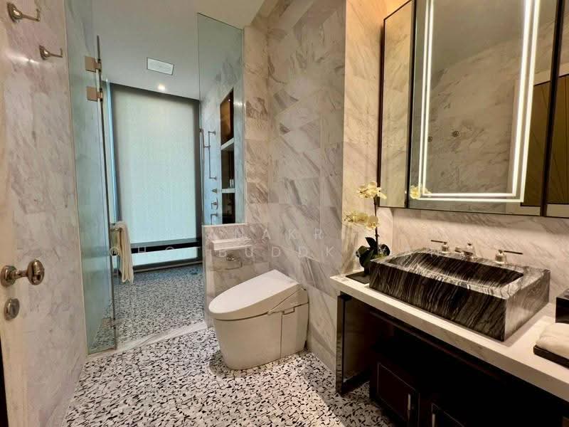 The Residences At Mandarin Oriental, Bangkok, 117 Charoen Nakorn Road, Khlong Ton Sai, Khlong San, Bangkok, 3 Bedrooms, 224 sqm, Condo For Rent, by Tanakrit Chotbuddkayan, 500522006 - DDproperty.com