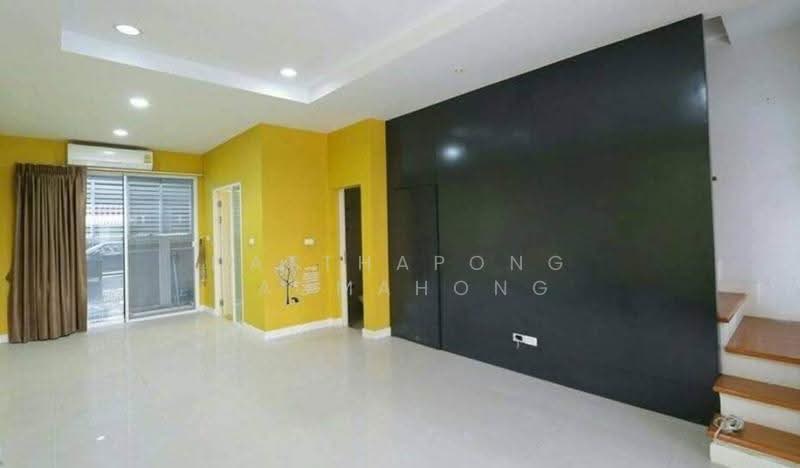 Baan Klang Muang S-Sense Onnuch-Wongwan, Bangkok, Lat Krabang Road, Lat Krabang, Bangkok, 3 Bedrooms, 167 sqm, Townhouse For Sale, by Natthapong Laomahong, 500522026 - DDproperty.com