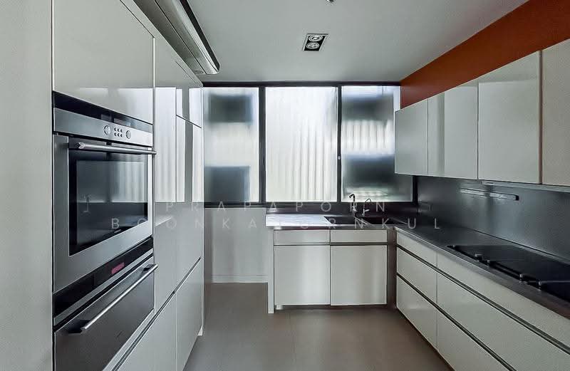 Domus 16, Bangkok, 19 Soi Sukhumvit 16, Khlong Toei, Bangkok, 3 Bedrooms, 167 sqm, Condo For Rent, by Prapaporn Boonkajonkul, 500522035 - DDproperty.com