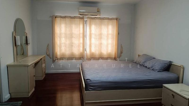 Townhouse for rent in Sukhumvit 54 near bts onnut, Bangkok, สุขุมวิท 54, Bang Chak, Phra Khanong, Bangkok, 4 Bedrooms, 185 sqm, Townhouse For Rent, by Thanyarat Rattanaburee, 500522046 - DDproperty.com