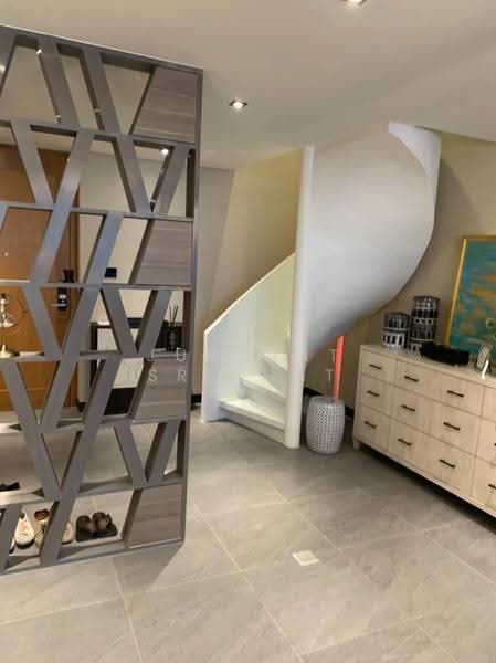 The Emporio Place, Bangkok, 93 Soi Sukhumvit 24, Sukhumvit Road, Khong Tan, Khlong Toei, Bangkok, 1 Bedroom, 132 sqm, Condo For Sale, by Jurarat Srichat, 500522071 - DDproperty.com