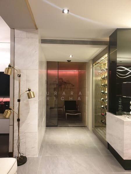 The Emporio Place, Bangkok, 93 Soi Sukhumvit 24, Sukhumvit Road, Khong Tan, Khlong Toei, Bangkok, 1 Bedroom, 132 sqm, Condo For Sale, by Jurarat Srichat, 500522071 - DDproperty.com