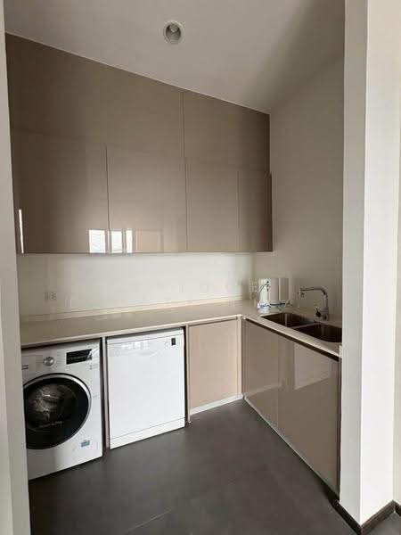 Whizdom Essence, Bangkok, 5 Piyabutr 1 Alley, Bang Chak, Phra Khanong, Bangkok, 4 Bedrooms, 202 sqm, Condo For Rent, by Bridge Estate Thailand, 500522074 - DDproperty.com