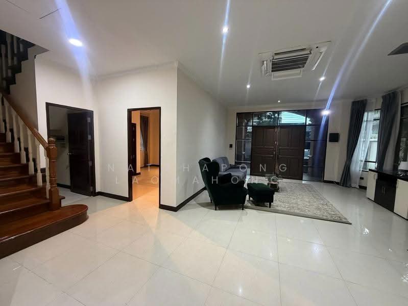 4-BR House, Bangkok, Khlong Tan Nua, Watthana, Bangkok, 4 Bedrooms, 180 sqm, Single Detached House For Rent, by Natthapong Laomahong, 500522083 - DDproperty.com