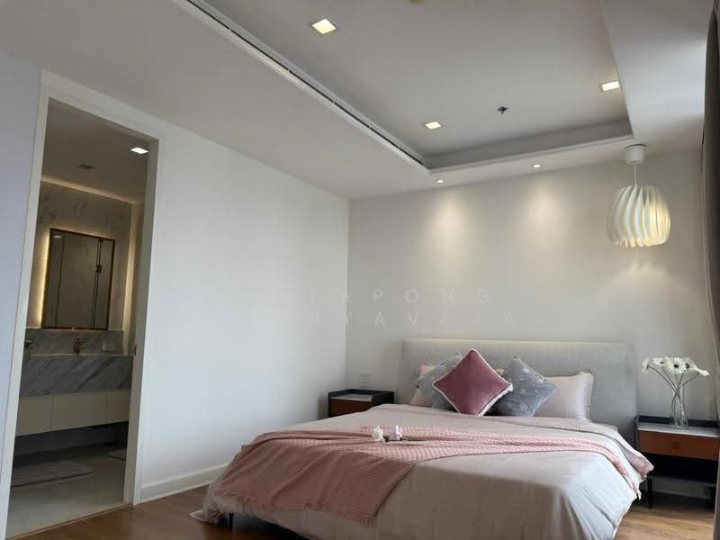 Noble BE33, Bangkok, 19 Soi Sukhumvit 33, Khlong Tan Nua, Watthana, Bangkok, 3 Bedrooms, 136 sqm, Condo For Sale, by Nuttapong Hiranyaveja, 500522090 - DDproperty.com