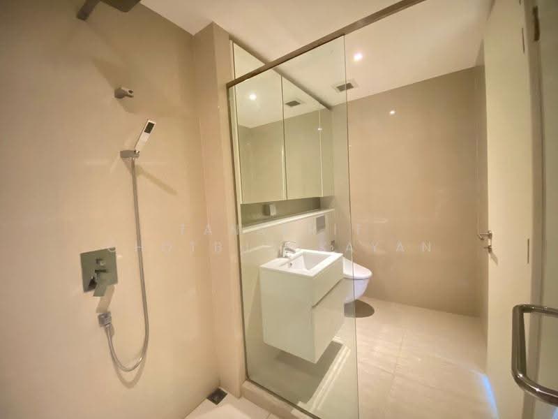 H Sukhumvit 43, Bangkok, 28 Sukhumvit 34 Road, Khlong Tan Nua, Watthana, Bangkok, 1 Bedroom, 48 sqm, Condo For Sale, by Tanakrit Chotbuddkayan, 500522102 - DDproperty.com