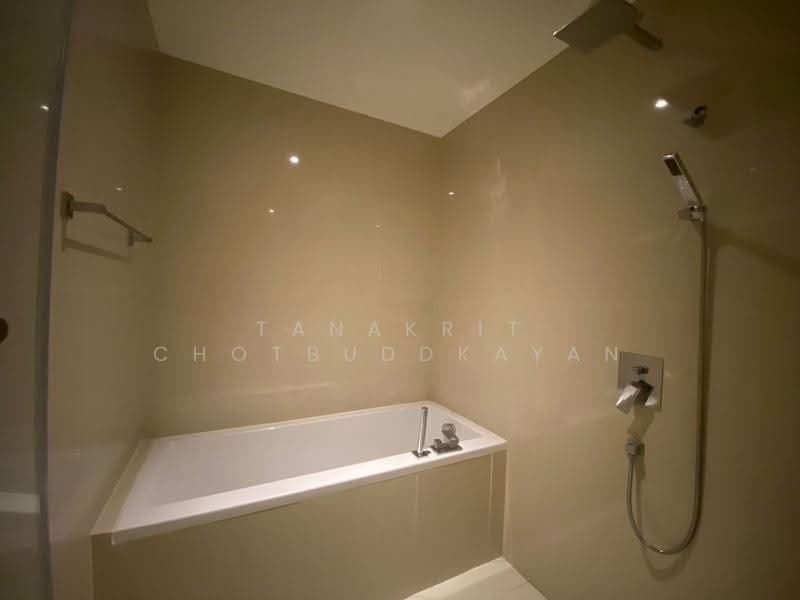 H Sukhumvit 43, Bangkok, 28 Sukhumvit 34 Road, Khlong Tan Nua, Watthana, Bangkok, 1 Bedroom, 48 sqm, Condo For Sale, by Tanakrit Chotbuddkayan, 500522102 - DDproperty.com