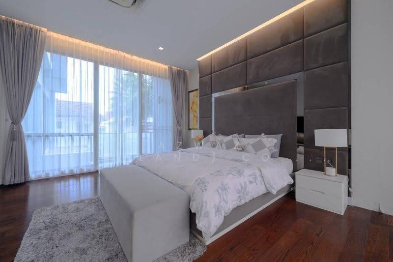 The Gentry Ekamai-Ladprao, Bangkok, 90 Soi Ladprao 94, Phlapphla, Wang Thonglang, Bangkok, 4 Bedrooms, 441 sqm, Single Detached House For Sale, by Fazwaz (Thailand) Co., Ltd., 500522123 - DDproperty.com