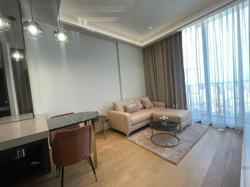 28 Chidlom, Bangkok, 28 Chit Lom Alley, Lumphini, Pathum Wan, Bangkok, 1 Bedroom, 44 sqm, Condo For Rent, by Jurarat Srichat, 500522150 - DDproperty.com
