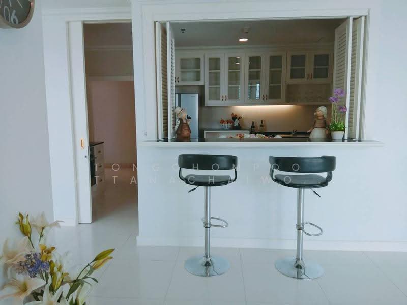 Piyathip Place, Bangkok, 24 Soi Prommitr, Khlong Tan Nua, Watthana, Bangkok, 4 Bedrooms, 572 sqm, Condo For Rent, by Tongchompoo Pattanachaiwongkoon, 500522196 - DDproperty.com