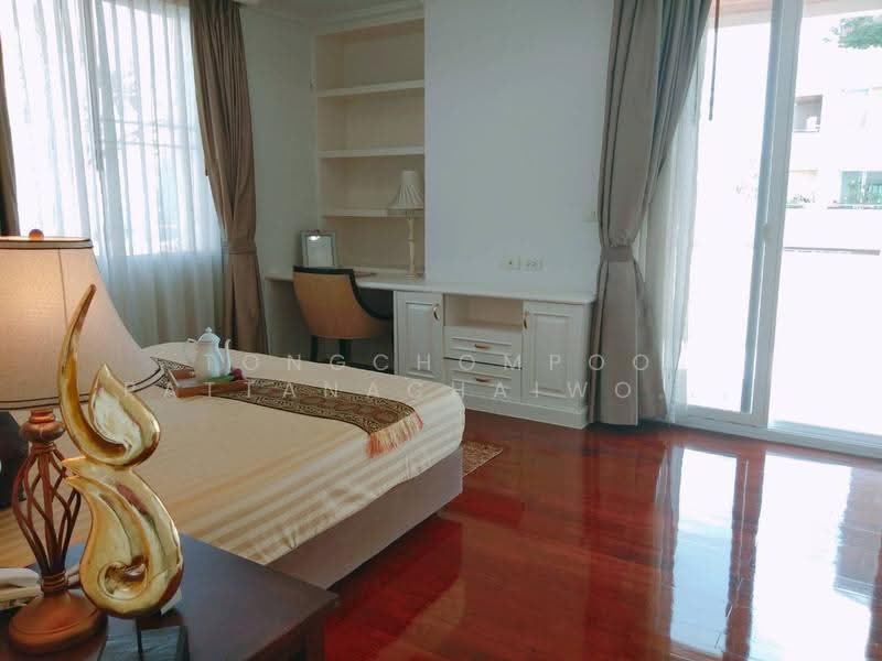 Piyathip Place, Bangkok, 24 Soi Prommitr, Khlong Tan Nua, Watthana, Bangkok, 4 Bedrooms, 572 sqm, Condo For Rent, by Tongchompoo Pattanachaiwongkoon, 500522196 - DDproperty.com