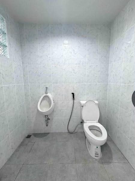 3.5-Story Commercial Building for Rent Near Mengjai Intersection, Recently Renovated (SPSJP646), Bangkok, Samsen Nok, Huai Khwang, Bangkok, , 308 sqm, Shophouse For Rent, by Khun Jane , 500522255 - DDproperty.com