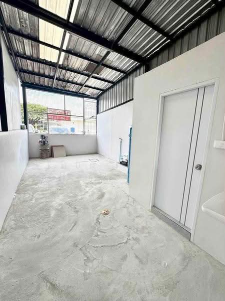 3.5-Story Commercial Building for Rent Near Mengjai Intersection, Recently Renovated (SPSJP646), Bangkok, Samsen Nok, Huai Khwang, Bangkok, , 308 sqm, Shophouse For Rent, by Khun Jane , 500522255 - DDproperty.com