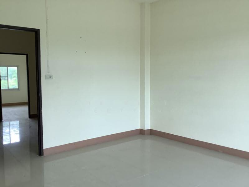 อาคารพาณิชย์พิชัย อุตรดิตถ์, Uttaradit, Nai Muang, Phichai, Uttaradit, , 150 sqm, Shophouse For Sale, by The Best Property นกยูง, 500522269 - DDproperty.com