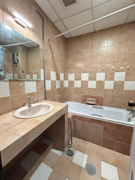 Eastern Tower, Chon Buri (Pattaya), Soi Thetsaban 2, Si Racha, Chon Buri (Pattaya), 2 Bedrooms, 93 sqm, Condo For Rent, by A House Property Co.,Ltd., 500522295 - DDproperty.com