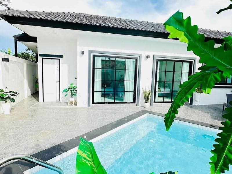 Rattanakorn Village 18, Chon Buri (Pattaya), Na Kloe, Bang Lamung (Pattaya), Chon Buri (Pattaya), 4 Bedrooms, 325 sqm, Single Detached House For Sale, by Siwanon Gosachan, 500522342 - DDproperty.com