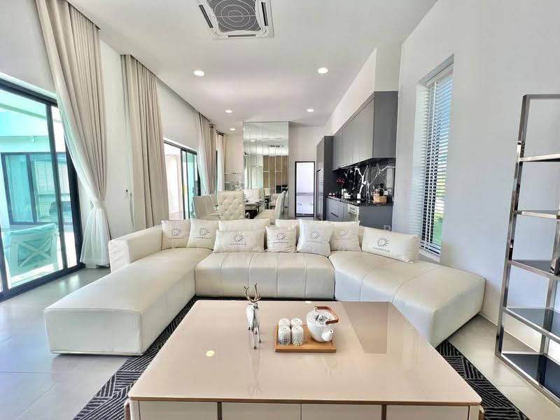 Palm Lakeside Villas : ปาล์ม เลคไซด์ วิลล่า, ชลบุรี, โป่ง, บางละมุง, ชลบุรี, 579 ตร.ม., วิลล่า ขาย, โดย Achitaphop Klinpipat, 500522422 - DDproperty.com