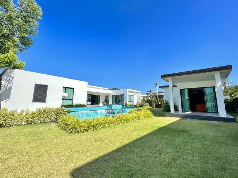 Palm Lakeside Villas : ปาล์ม เลคไซด์ วิลล่า, ชลบุรี, โป่ง, บางละมุง, ชลบุรี, 579 ตร.ม., วิลล่า ขาย, โดย Achitaphop Klinpipat, 500522422 - DDproperty.com