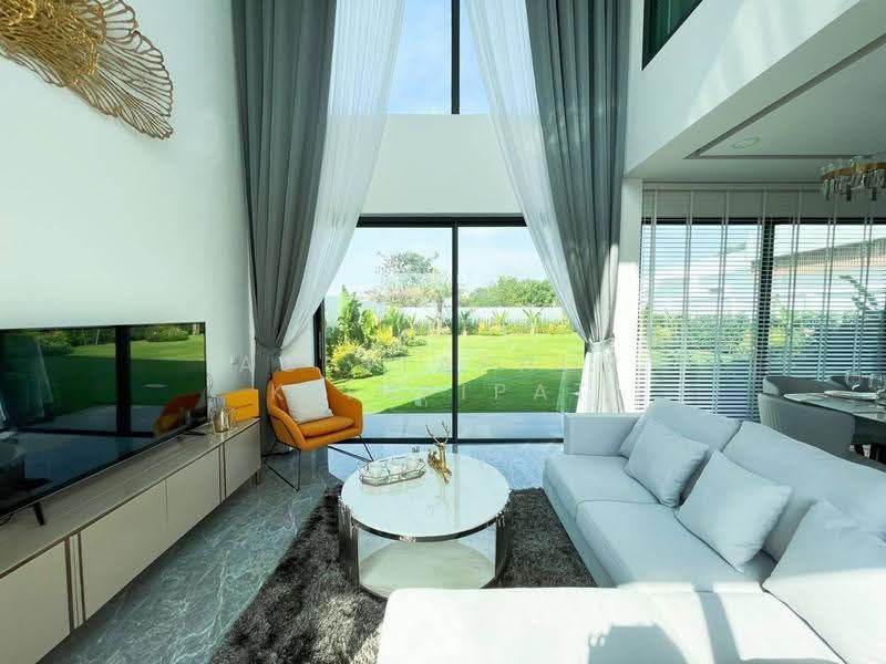 Palm Lakeside Villas : ปาล์ม เลคไซด์ วิลล่า, ชลบุรี, โป่ง, บางละมุง, ชลบุรี, 285 ตร.ม., วิลล่า ขาย, โดย Achitaphop Klinpipat, 500522432 - DDproperty.com
