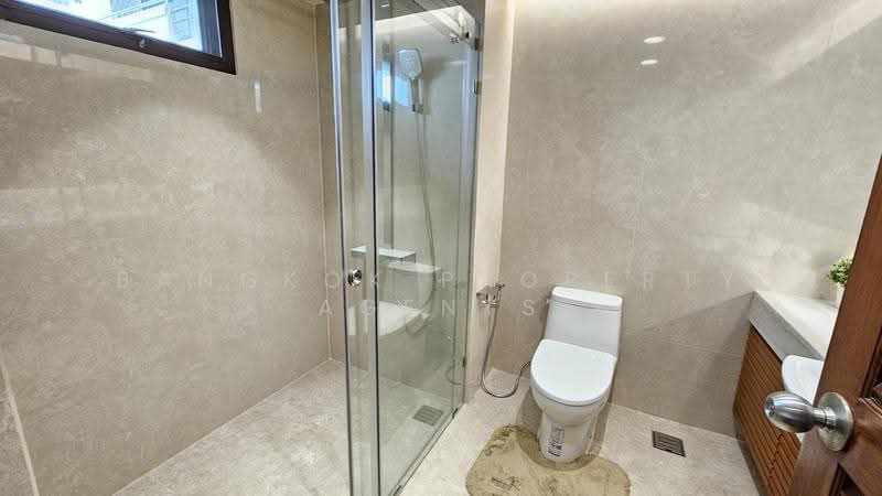 Mayfair Garden Apartment : เมย์แฟร์ การ์เดน อพาร์ทเมนท์, กรุงเทพ, 59 ซอย สุขุมวิท 16, คลองเตย, กรุงเทพ, 220 ตร.ม., คอนโด ให้เช่า, โดย BANGKOK PROPERTY AGENTS, 500522442 - DDproperty.com