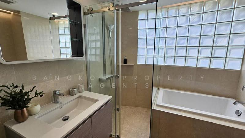Mayfair Garden Apartment, Bangkok, 59 Soi Sukhumvit 16, Khlong Toei, Bangkok, 3 Bedrooms, 220 sqm, Condo For Rent, by BANGKOK PROPERTY AGENTS, 500522442 - DDproperty.com