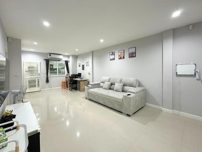 Hunsa S, Bangkok, Nong Kham, Nong Khaem, Bangkok, 3 Bedrooms, 140 sqm, Townhouse For Sale, by Punpapa Rassamee, 500522514 - DDproperty.com