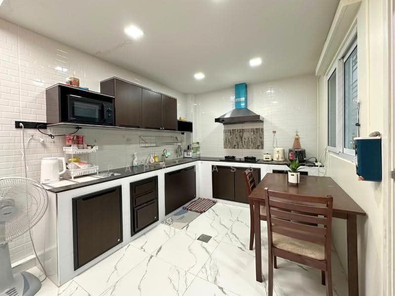 Hunsa S, Bangkok, Nong Kham, Nong Khaem, Bangkok, 3 Bedrooms, 140 sqm, Townhouse For Sale, by Punpapa Rassamee, 500522514 - DDproperty.com