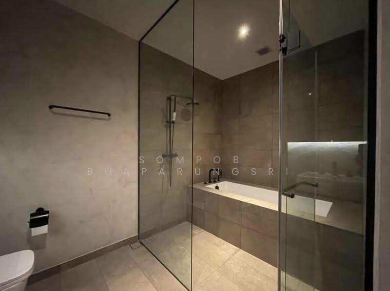 The Lofts Asoke, Bangkok, Sukhumvit 21 Road, Khlongtoei Nua, Watthana, Bangkok, 1 Bedroom, 49 sqm, Condo For Rent, by Sompob Buaparungsri, 500522518 - DDproperty.com