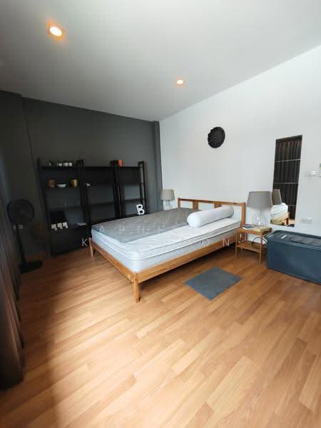Lumpini Town Residence Ladprao Station, Bangkok, Jom Phon, Chatuchak, Bangkok, 4 Bedrooms, 200 sqm, Townhouse For Rent, by Aphisit Khotudon, 500522541 - DDproperty.com