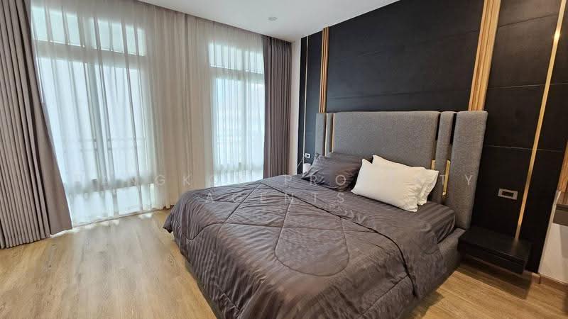Wattana Suite, Bangkok, Soi Sukhumvit 15, Khlongtoei Nua, Watthana, Bangkok, 3 Bedrooms, 230 sqm, Condo For Rent, by BANGKOK PROPERTY AGENTS, 500522542 - DDproperty.com