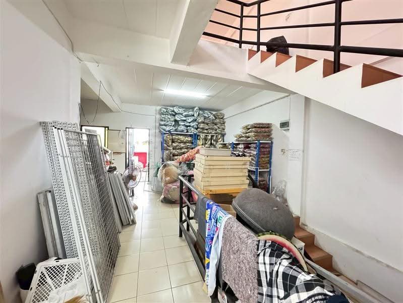 อาคารพาณิชย์ 4 ชั้น 46.8 ตร.ว. อาคารพาณิชย์คลอง4 ลำลูกกา ใกล้ตลาดกลางลาดสวายคลอง4, Pathum Thani, ถนนพระองค์เจ้าสายคลอง4, Lat Sawai, Lam Luk Ka, Pathum Thani, , 300 sqm, Shophouse For Sale, by คุณ คติพจน์ ภัทรธนทรัพย์ (พีท), 500522558 - DDproperty.com