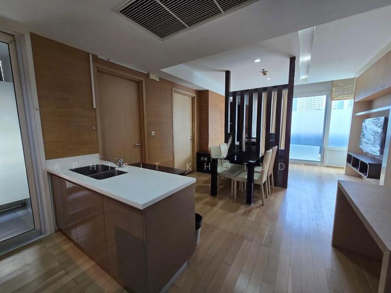 Siri At Sukhumvit, Bangkok, 902 Sukhumvit Road, Phra Kanong, Khlong Toei, Bangkok, 2 Bedrooms, 74 sqm, Condo For Rent, by Aphisit Khotudon, 500522560 - DDproperty.com
