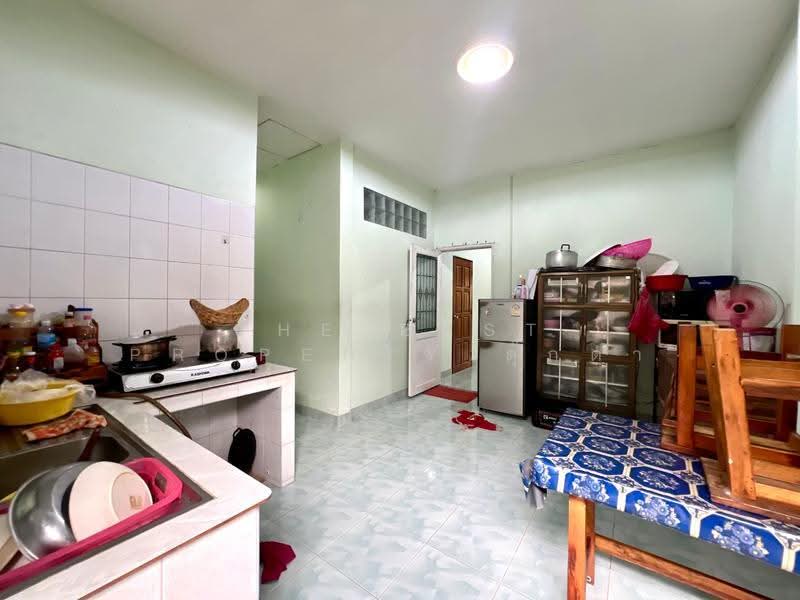 ทาวน์เฮ้าส์พานทอง ชลบุรี, Chon Buri (Pattaya), Nong Tamlung, Phan Thong, Chon Buri (Pattaya), 2 Bedrooms, 100 sqm, Townhouse For Sale, by The Best Property ตุ๊กตา, 500522638 - DDproperty.com