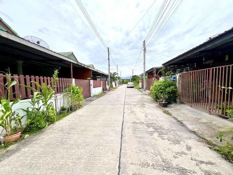 ทาวน์เฮ้าส์พานทอง ชลบุรี, Chon Buri (Pattaya), Nong Tamlung, Phan Thong, Chon Buri (Pattaya), 2 Bedrooms, 100 sqm, Townhouse For Sale, by The Best Property ตุ๊กตา, 500522638 - DDproperty.com
