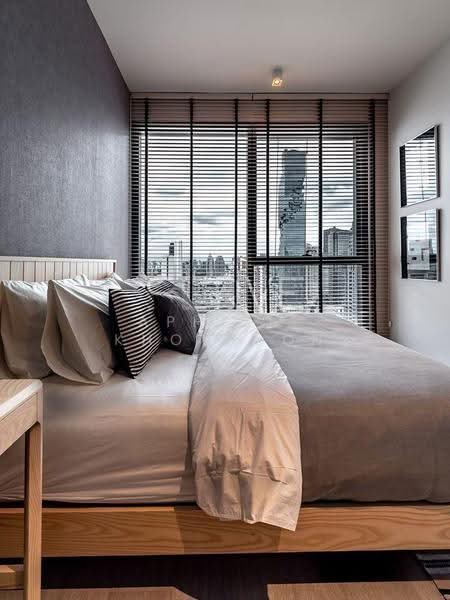 The Lofts Silom, Bangkok, Pramuan Road, Silom, Bang Rak, Bangkok, 2 Bedrooms, 86 sqm, Condo For Rent, by Aphisit Khotudon, 500522644 - DDproperty.com