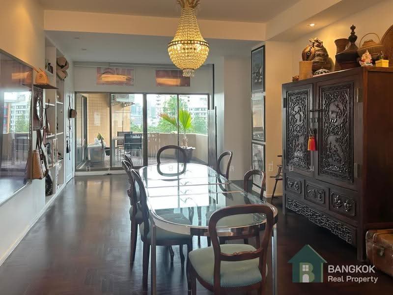 Castle Hill Mansion, Bangkok, 12 Ekkamai 6 Alley, Phra Kanong Nua, Watthana, Bangkok, 3 Bedrooms, 326 sqm, Condo For Sale, by Chakkrapong Ponyeam, 500522722 - DDproperty.com