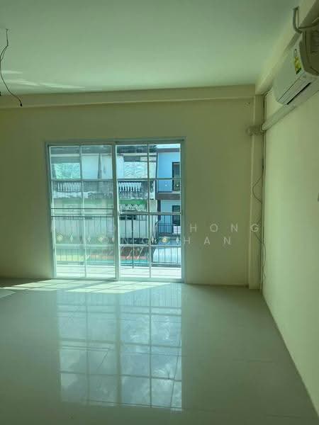 5-BR Townhouse, Chon Buri (Pattaya), Na Kloe, Bang Lamung (Pattaya), Chon Buri (Pattaya), 5 Bedrooms, 377 sqm, Townhouse For Rent, by Kradumthong Wongchan, 500522732 - DDproperty.com