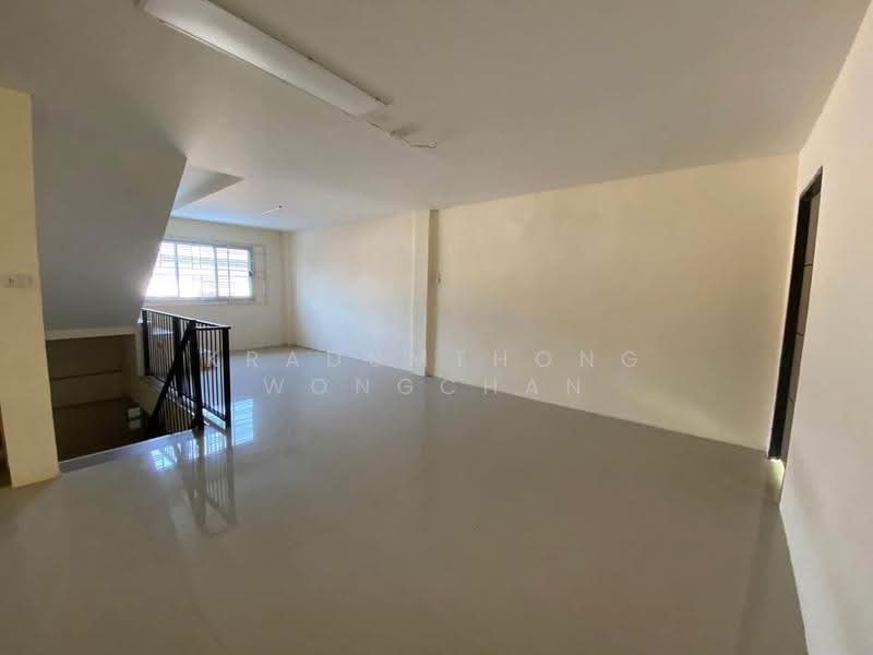 5-BR Townhouse, Chon Buri (Pattaya), Na Kloe, Bang Lamung (Pattaya), Chon Buri (Pattaya), 5 Bedrooms, 377 sqm, Townhouse For Rent, by Kradumthong Wongchan, 500522732 - DDproperty.com