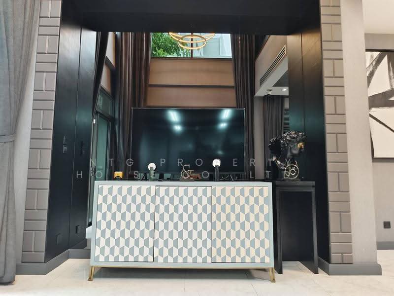 The Gentry Sukhumvit 101, Bangkok, Soi Sukhumvit 101, Sukhumvit Road, Bang Chak, Phra Khanong, Bangkok, 4 Bedrooms, 361 sqm, Single Detached House For Sale, by NTG Property House Co.,Ltd., 500522750 - DDproperty.com