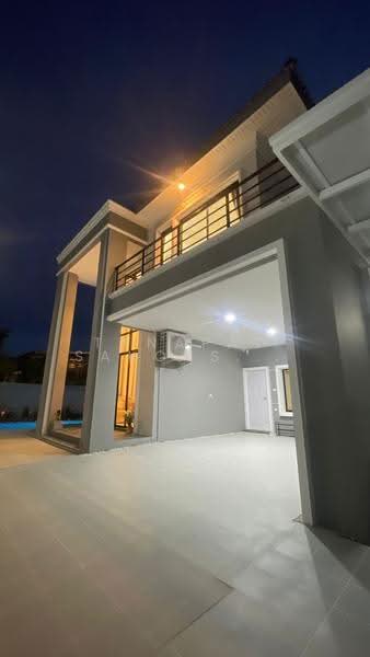 4-BR Villa, Bangkok, Suan Luang, Bangkok, 4 Bedrooms, 330 sqm, Villa For Rent, by Tanapat Sakonsontised, 500522774 - DDproperty.com
