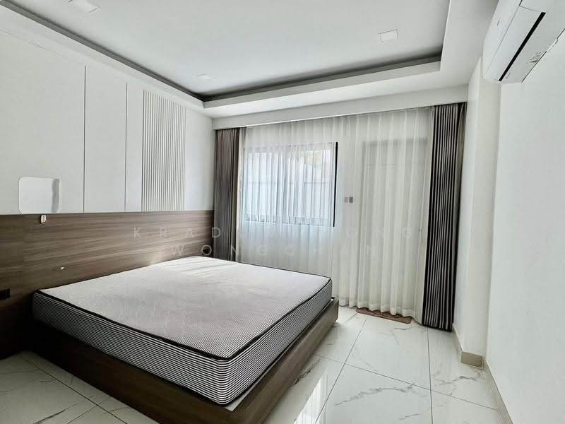 Chokchai Village 9, Chon Buri (Pattaya), Bang Lamung, Bang Lamung (Pattaya), Chon Buri (Pattaya), 5 Bedrooms, 280 sqm, Townhouse For Rent, by Kradumthong Wongchan, 500522781 - DDproperty.com