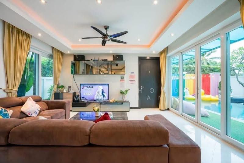 undefined, Chon Buri (Pattaya), Nong Pru, Bang Lamung (Pattaya), Chon Buri (Pattaya), 5 Bedrooms, 344 sqm, Villa For Rent, by Kradumthong Wongchan, 500522791 - DDproperty.com