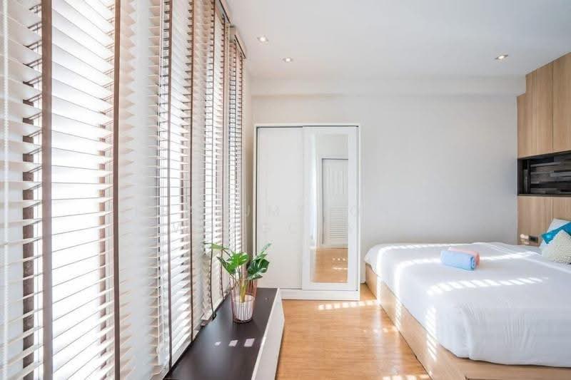 undefined, Chon Buri (Pattaya), Nong Pru, Bang Lamung (Pattaya), Chon Buri (Pattaya), 5 Bedrooms, 344 sqm, Villa For Rent, by Kradumthong Wongchan, 500522791 - DDproperty.com