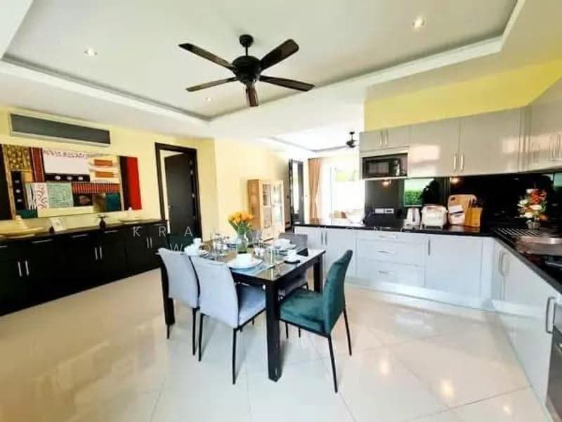 undefined, Chon Buri (Pattaya), Poong, Bang Lamung (Pattaya), Chon Buri (Pattaya), 4 Bedrooms, 210 sqm, Villa For Rent, by Kradumthong Wongchan, 500522800 - DDproperty.com