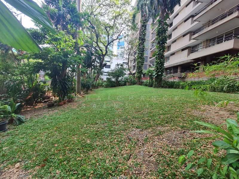 Krystal Court, Bangkok, 23 Soi Sukhumvit 7, Khlongtoei Nua, Watthana, Bangkok, 2 Bedrooms, 166 sqm, Condo For Rent, by Hathaichanok Saenset, 500522816 - DDproperty.com