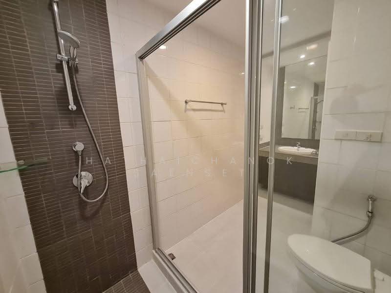 Krystal Court, Bangkok, 23 Soi Sukhumvit 7, Khlongtoei Nua, Watthana, Bangkok, 2 Bedrooms, 166 sqm, Condo For Rent, by Hathaichanok Saenset, 500522816 - DDproperty.com