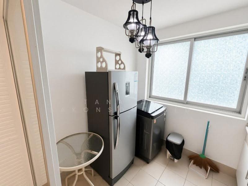 Supalai Park Ekkamai-Thonglor, Bangkok, Petchaburi Road, Bang Kapi, Huai Khwang, Bangkok, 2 Bedrooms, 85 sqm, Condo For Rent, by Tanapat Sakonsontised, 500522850 - DDproperty.com